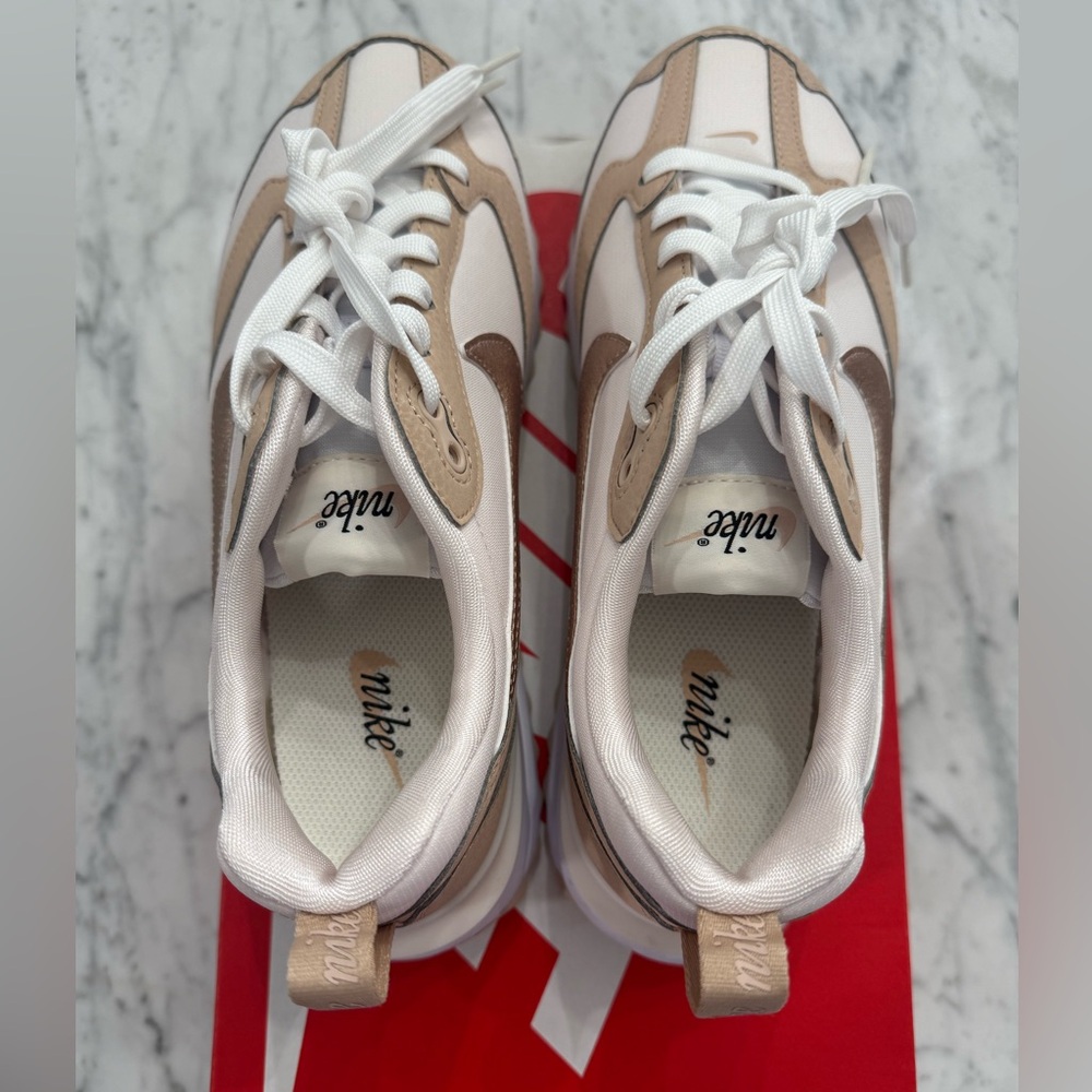 NEW IN BOX Nike Women's Air Max Dawn Sneakers Size 7.5 Women’s Tan & Soft Pink - Picture 5 of 9